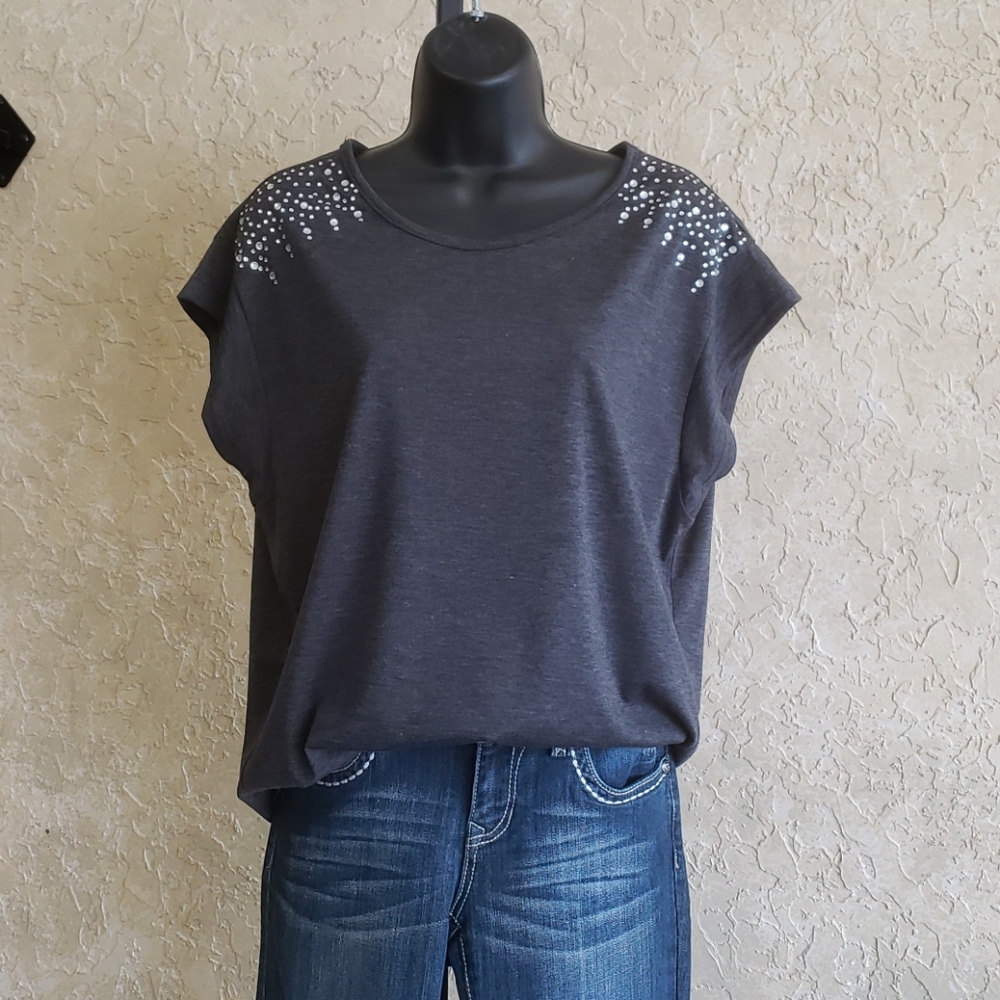 Short sleeve shirt